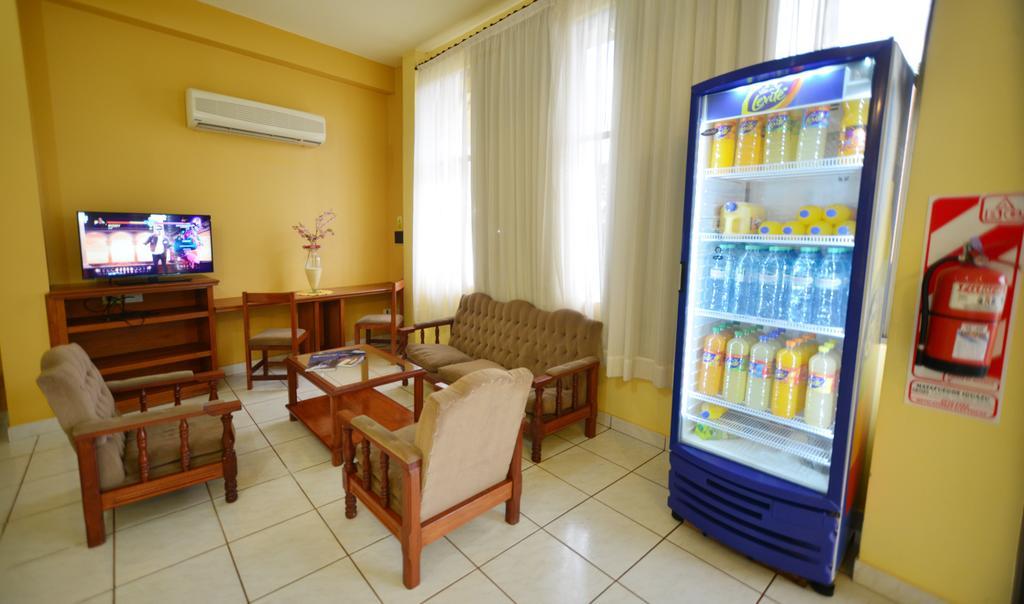 Hotel Lilian Puerto Iguazú Kültér fotó