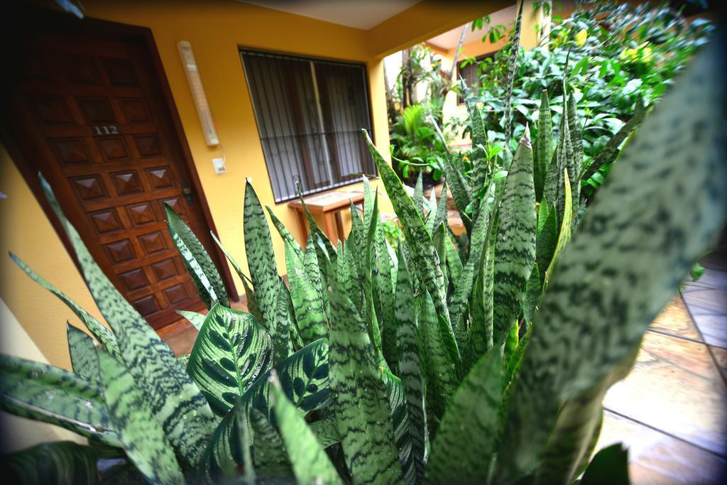 Hotel Lilian Puerto Iguazú Kültér fotó