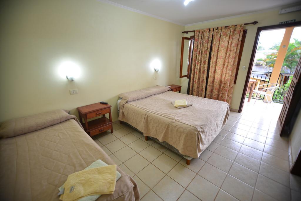 Hotel Lilian Puerto Iguazú Kültér fotó