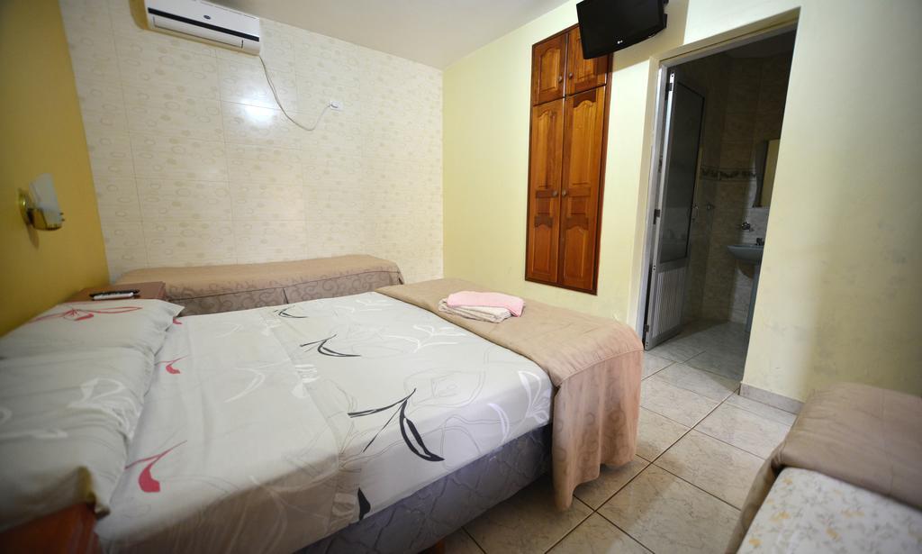 Hotel Lilian Puerto Iguazú Kültér fotó